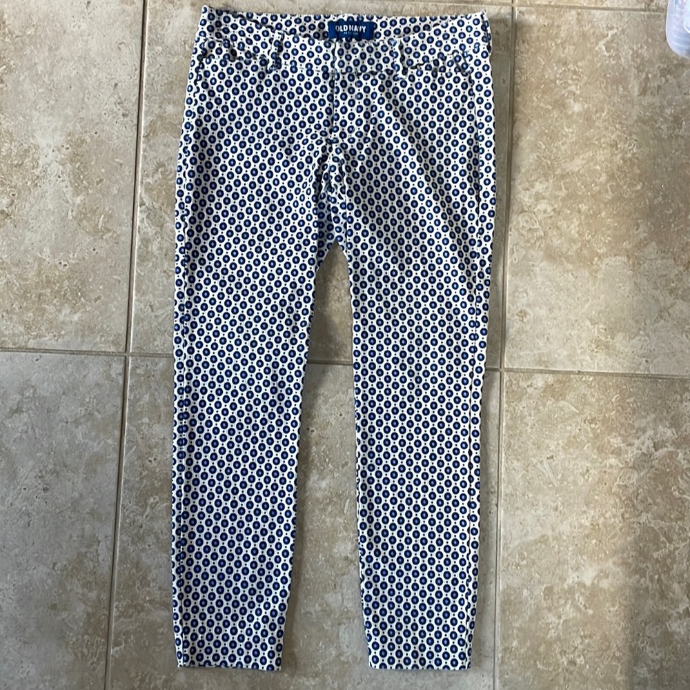 Old Navy Hot Daisy pant